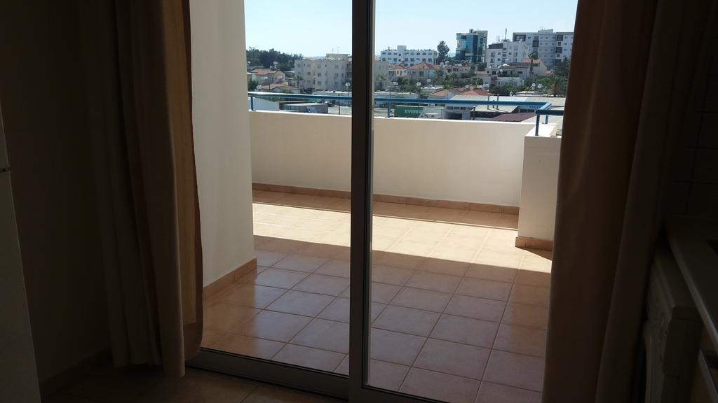 403 Apartment Carisa Artemis Court Larnaca Exteriör bild